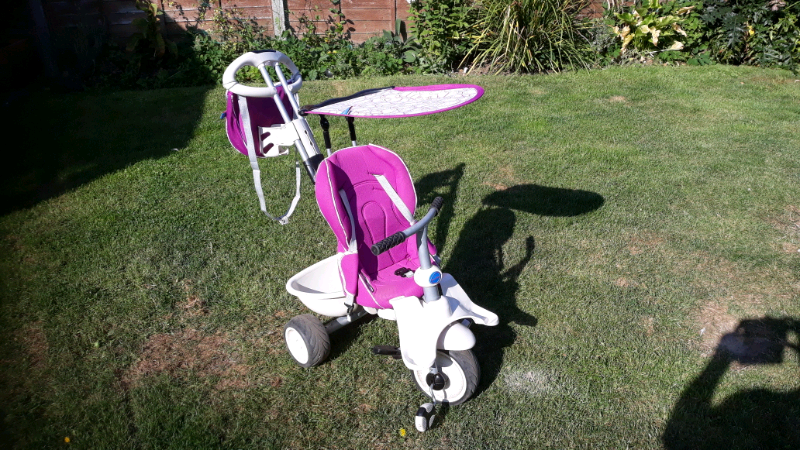 reclining trike with raincover